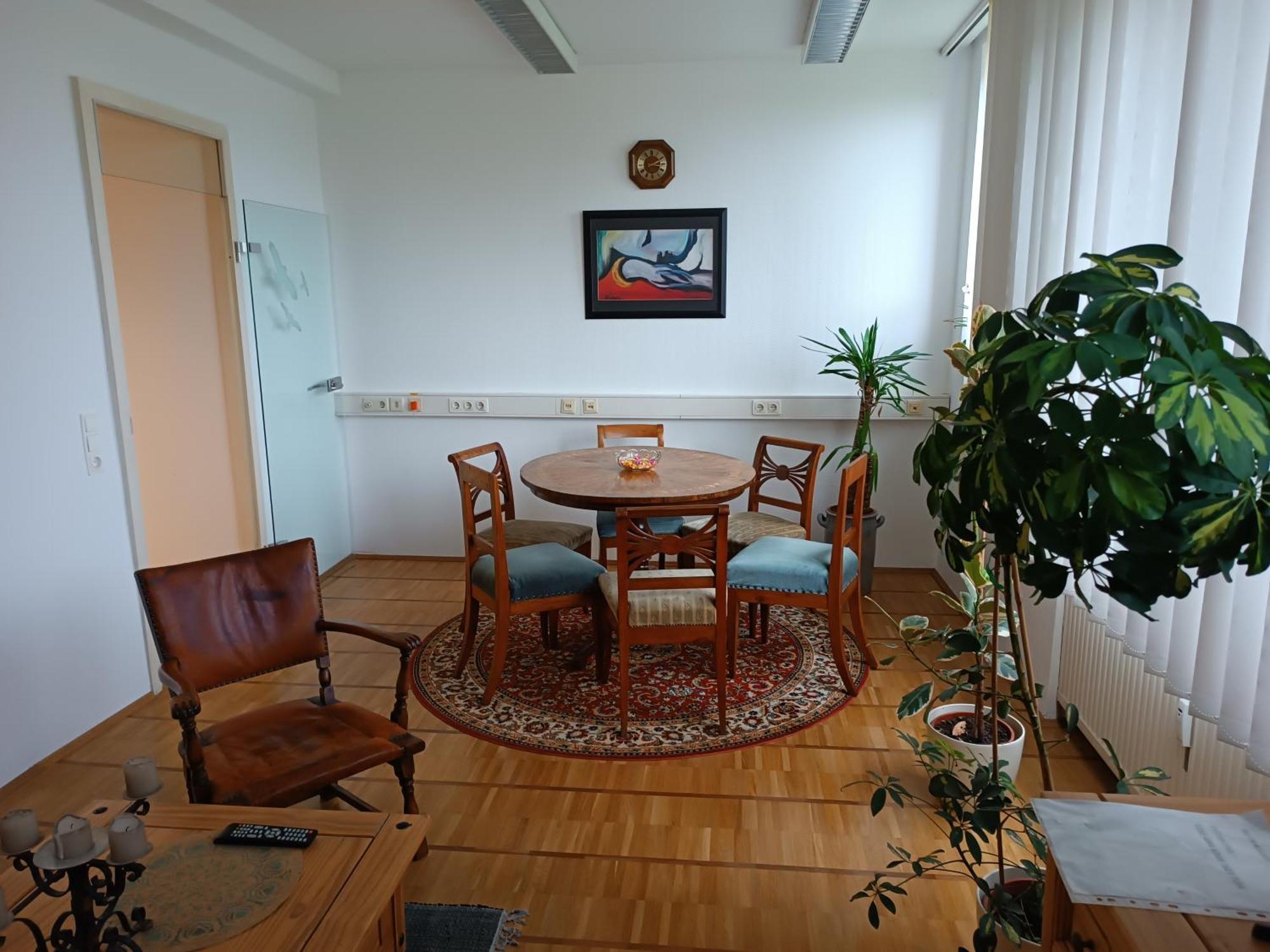 Veljanovski Haus Der Sonne